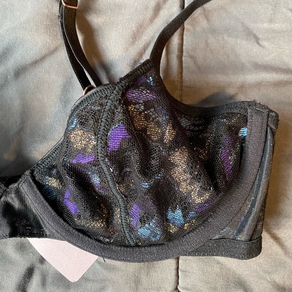 Colorful Savage Fenty black bra - Picture 4 of 7